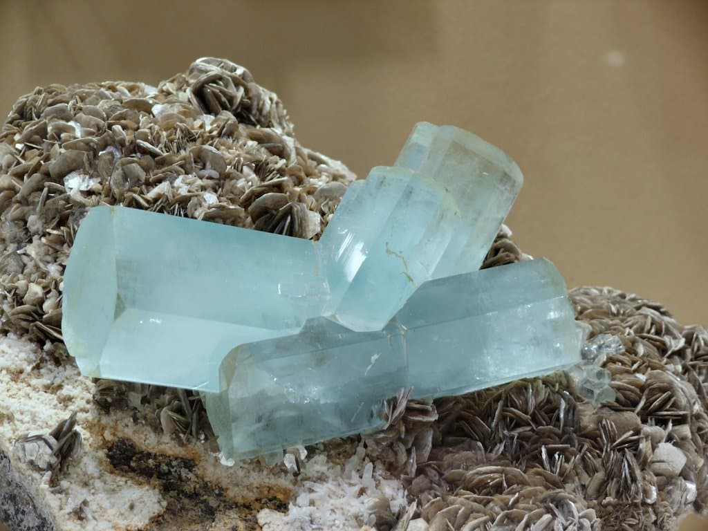 アクアマリンの結晶